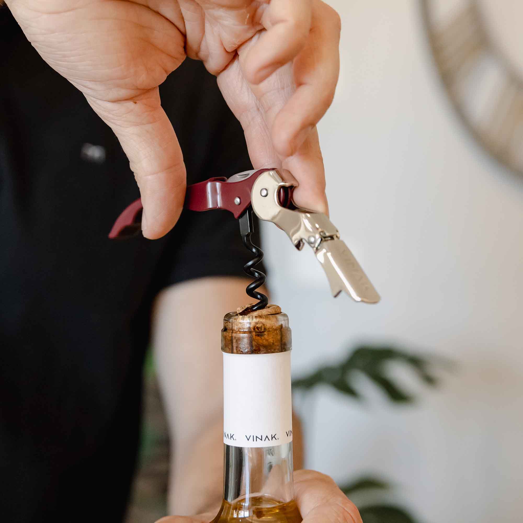 sacacorchos camarero